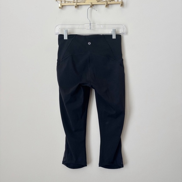 Lululemon Train Times Crop Leggings Sz 6 (17") Black - Picture 4 of 6